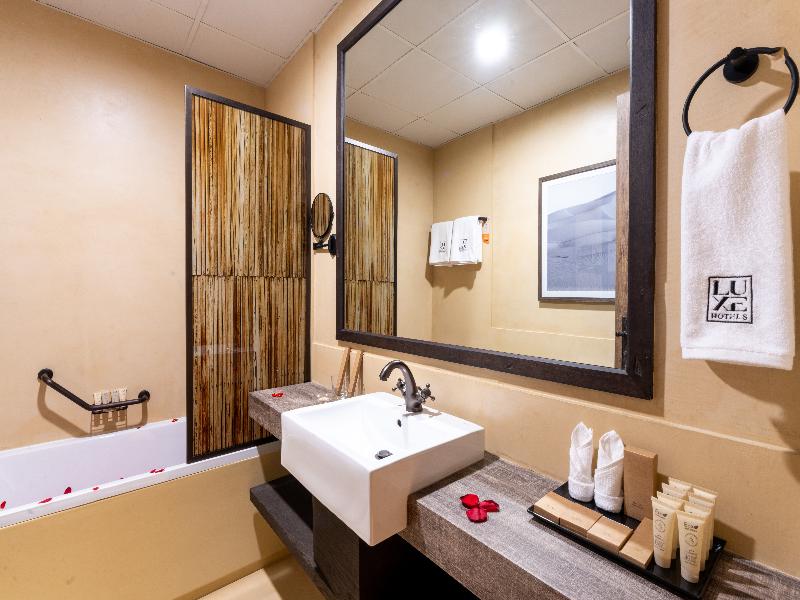 The Luxe Retreat Hotel Apartments image