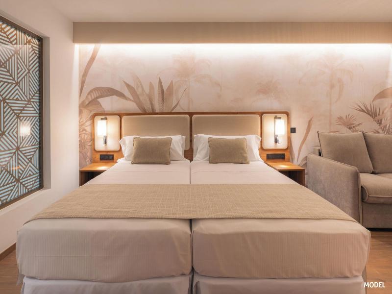Hotel Riu Palace Phuket image