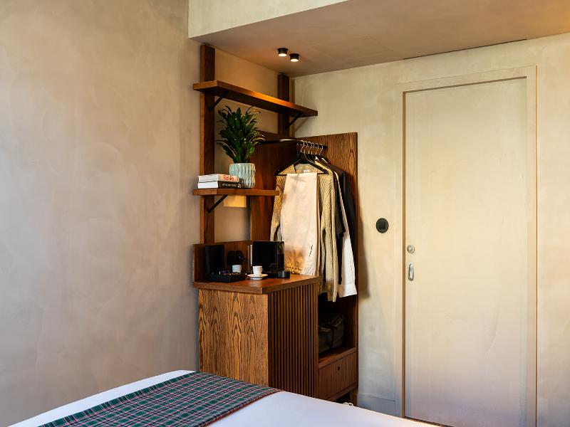 Chic&basic Tokyo Hoose image