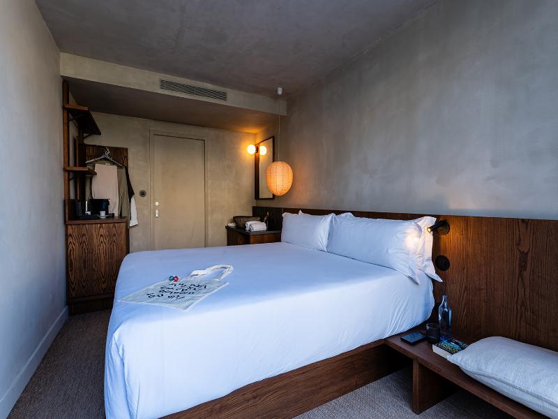 Chic&basic Tokyo Hoose image