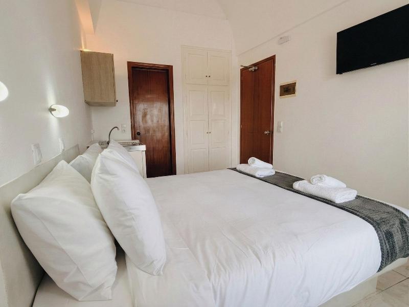 Aegean Nest Beach Studios - Adults Only image