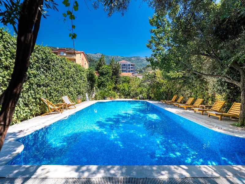 Hotel Dubrava Budva — view