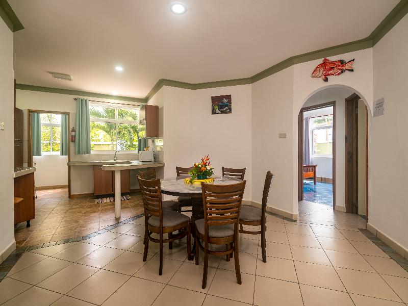 340 Degrees Mountain View Apartments image