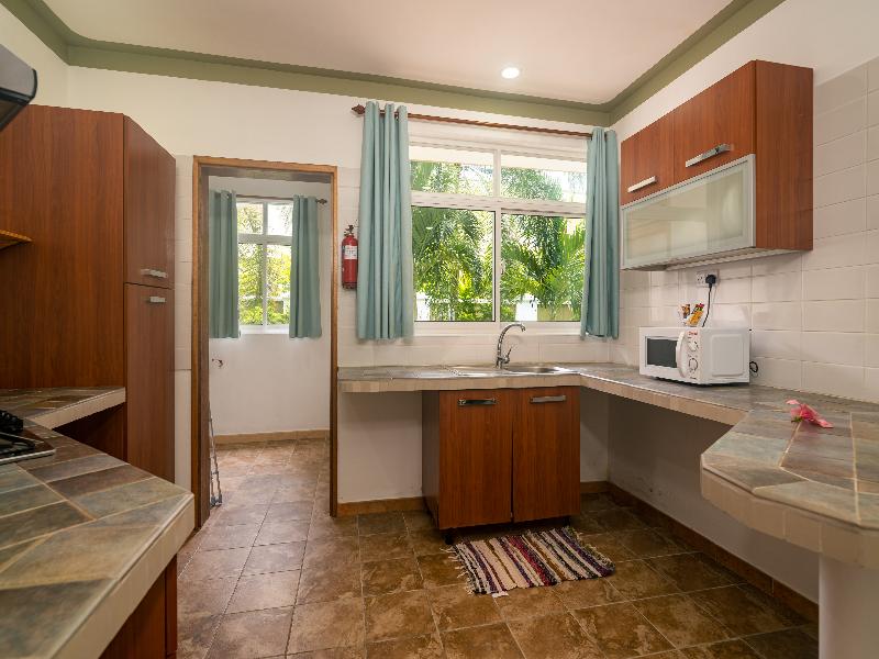 340 Degrees Mountain View Apartments image