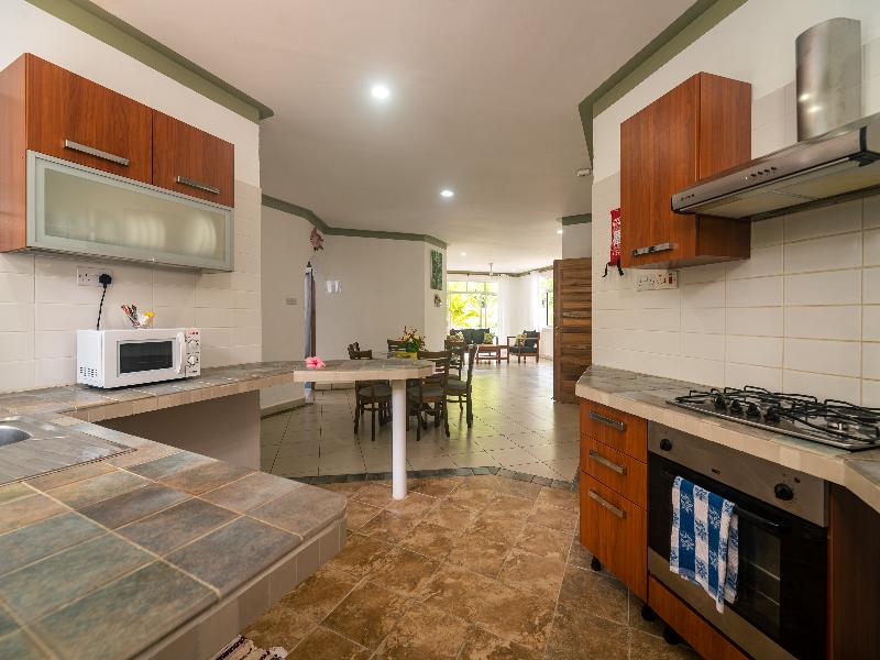 340 Degrees Mountain View Apartments image