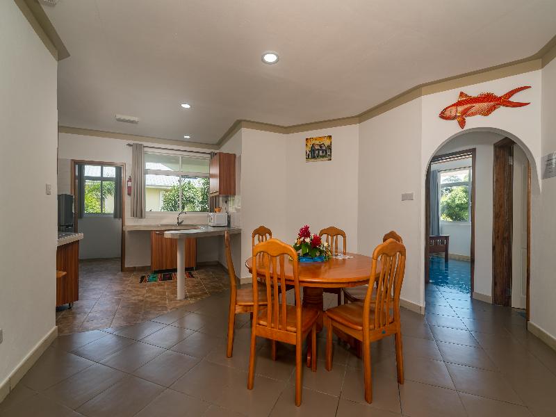 340 Degrees Mountain View Apartments image
