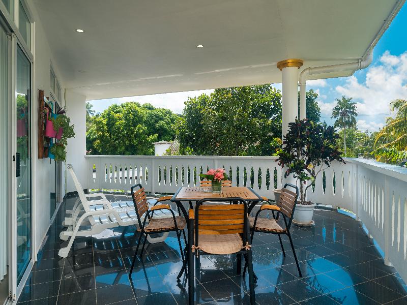 340 Degrees Mountain View Apartments image