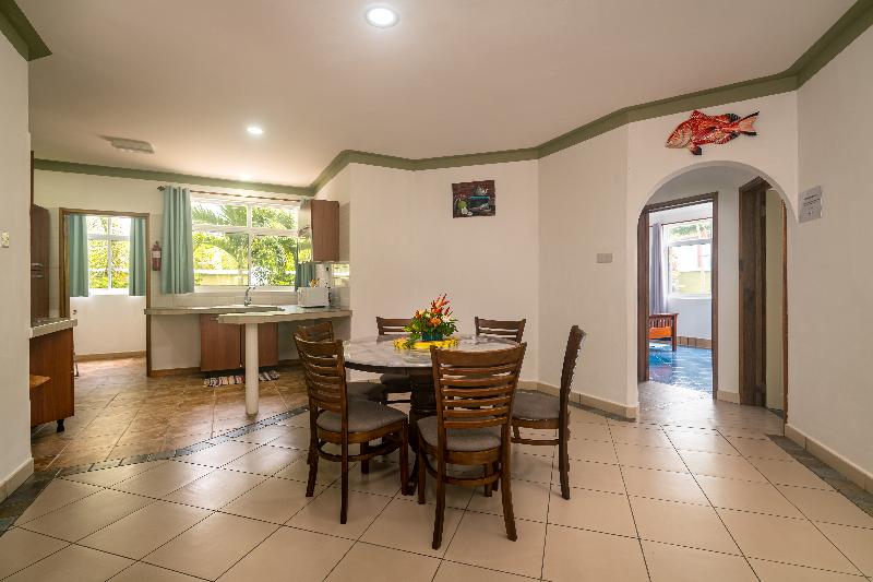 340 Degrees Mountain View Apartments image