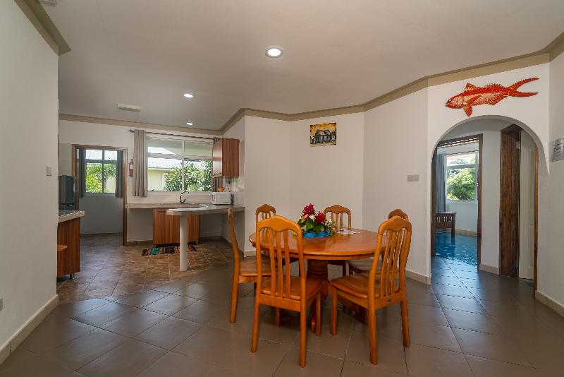 340 Degrees Mountain View Apartments image