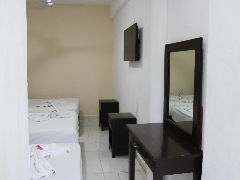 Oyo Hotel Colibri image