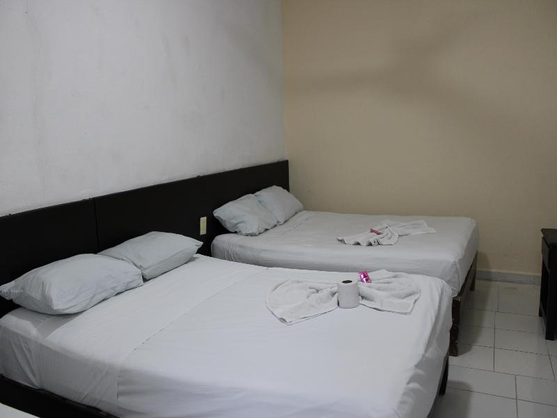 Oyo Hotel Colibri image