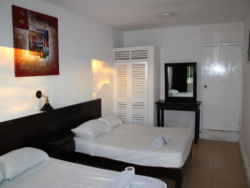 Oyo Hotel Colibri image