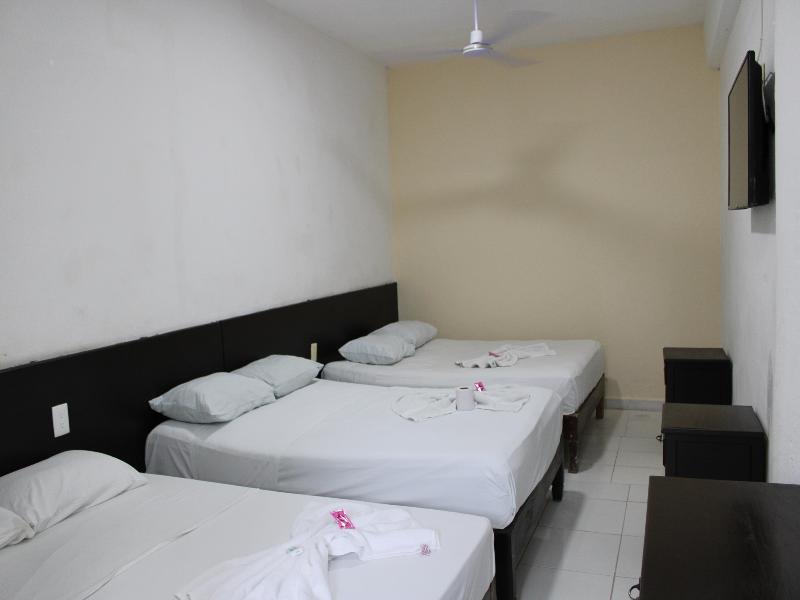 Oyo Hotel Colibri image