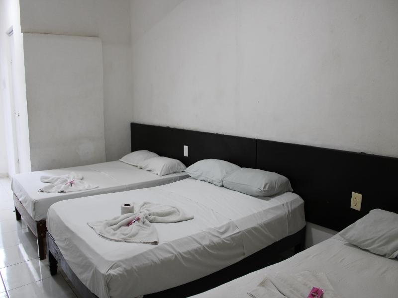 Oyo Hotel Colibri image