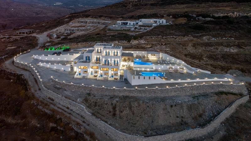 Mandilaras Village image