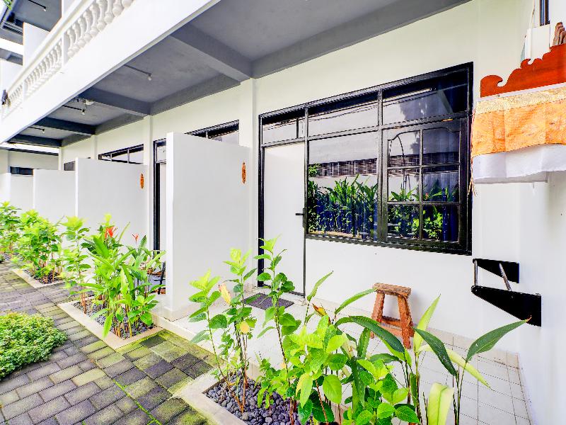 Collection O At Jalan Padma Legian Beach image