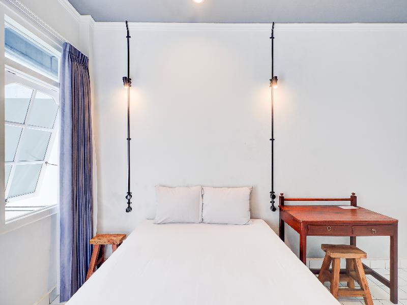 Collection O At Jalan Padma Legian Beach image