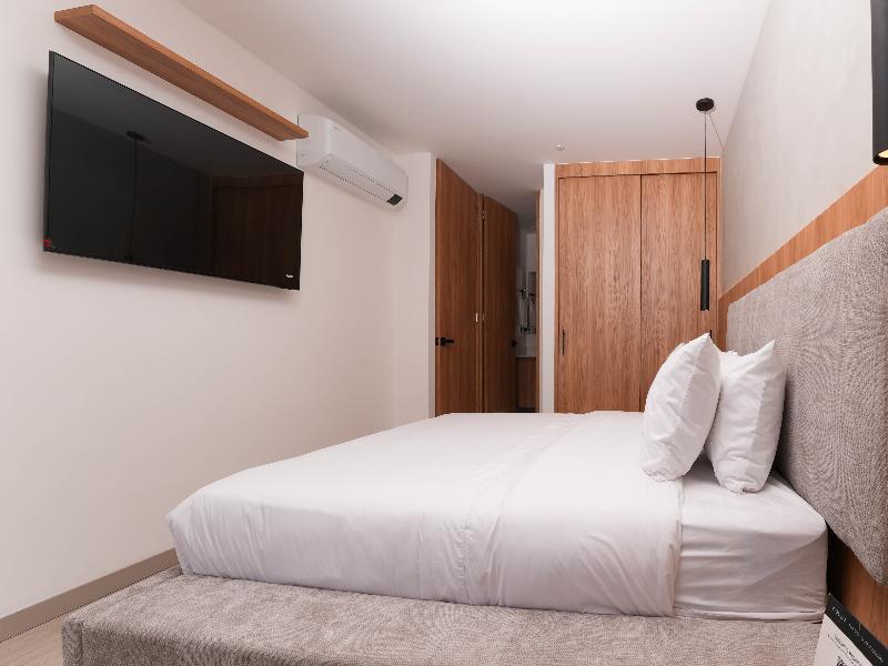 Metropolitan Living by HOUSY image