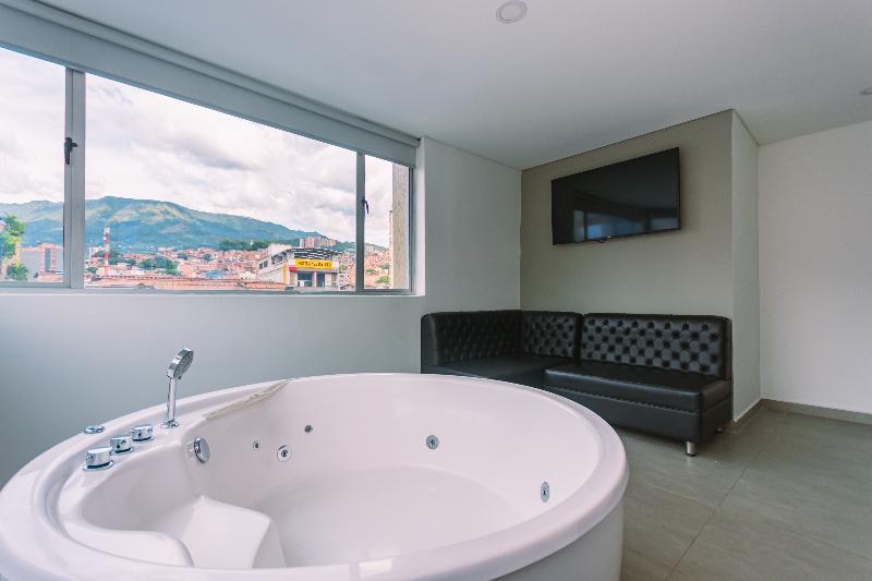 Mandala Medellín Centro By Gyc Hotels image