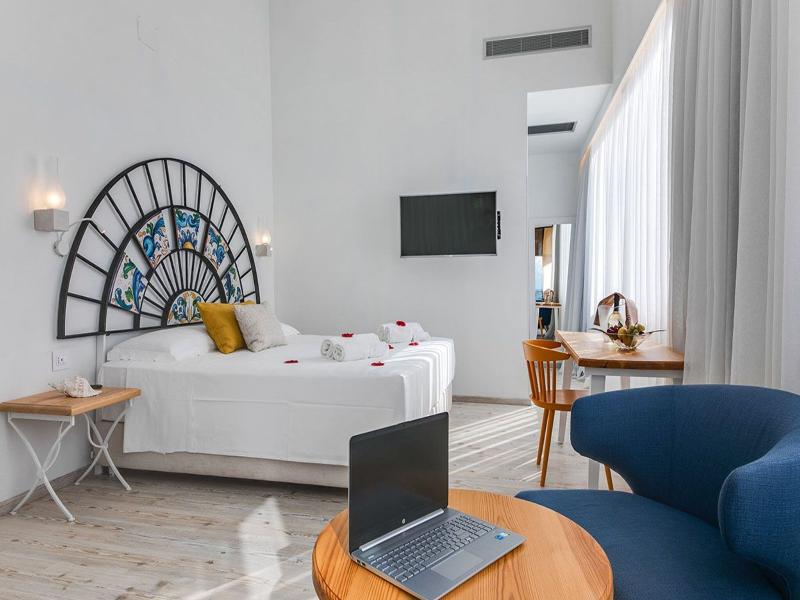Phi Hotel La Tonnara Di Bonagia image