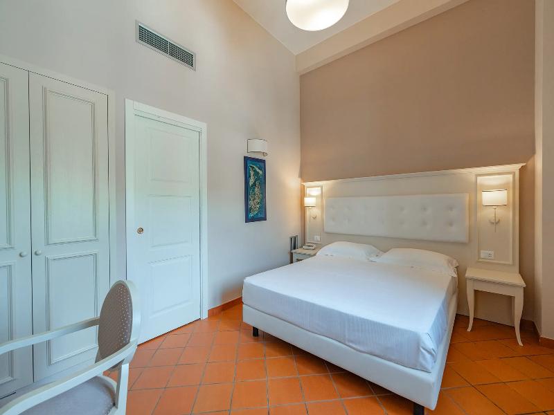 Phi Hotel La Tonnara Di Bonagia image