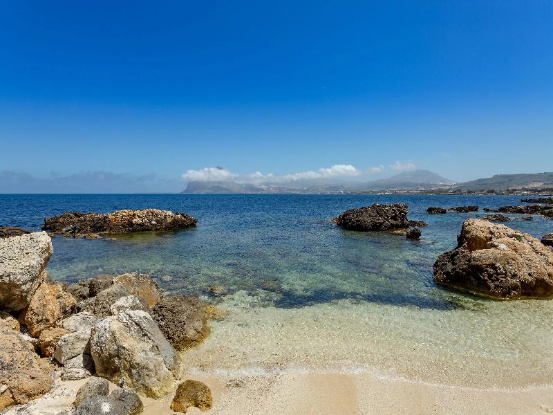 Phi Hotel La Tonnara Di Bonagia image