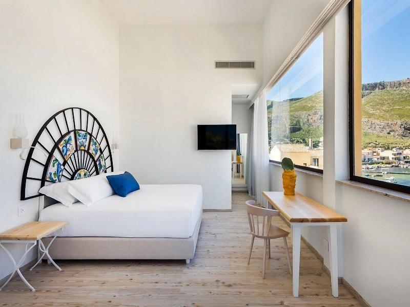 Phi Hotel La Tonnara Di Bonagia image