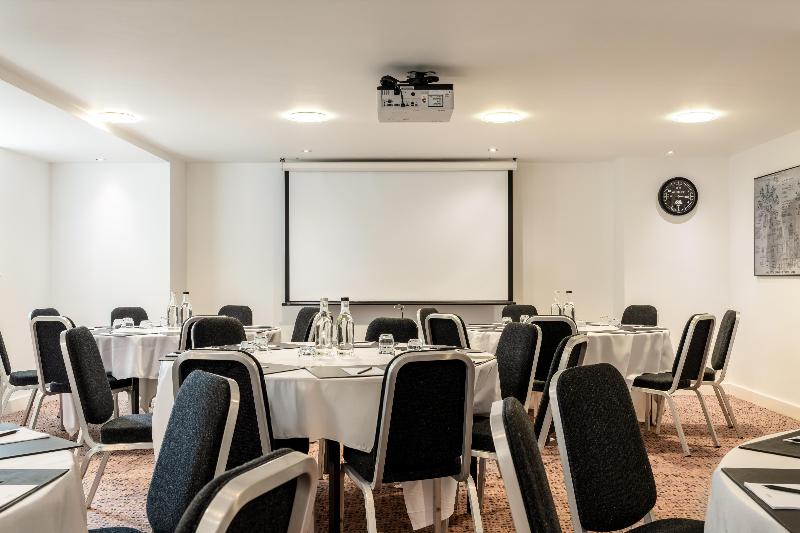 Majestic Hotels Bristol image
