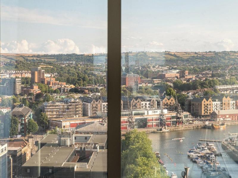 Majestic Hotels Bristol image