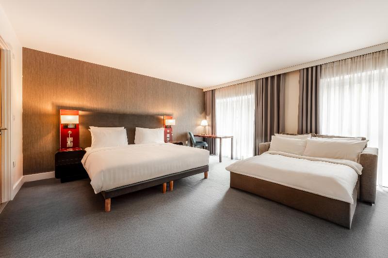 Majestic Hotels Bristol image