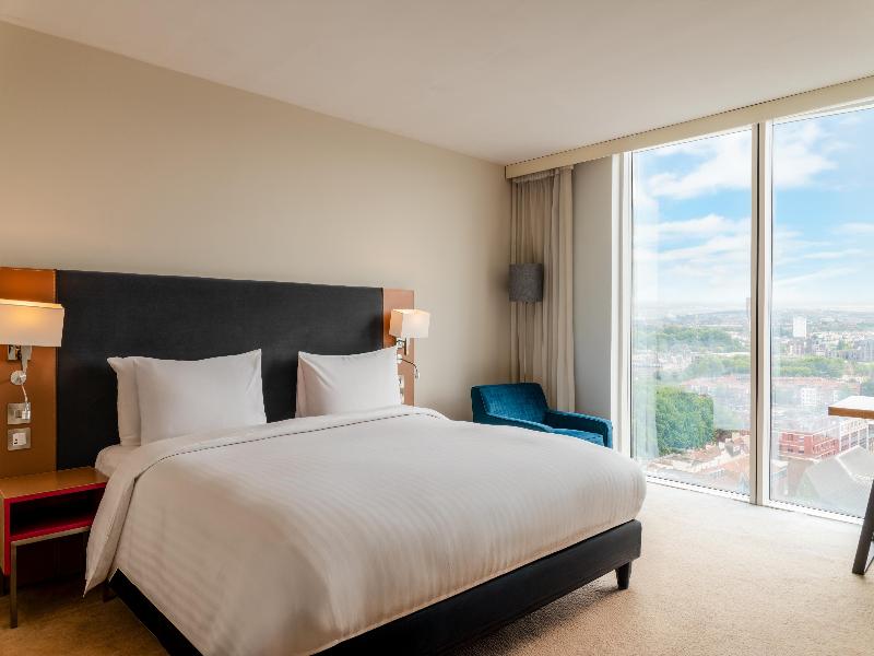 Majestic Hotels Bristol image