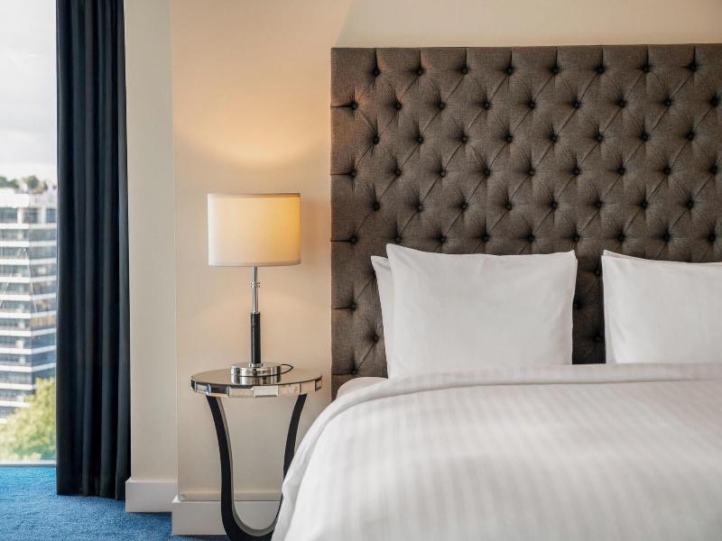 Majestic Hotels Bristol image