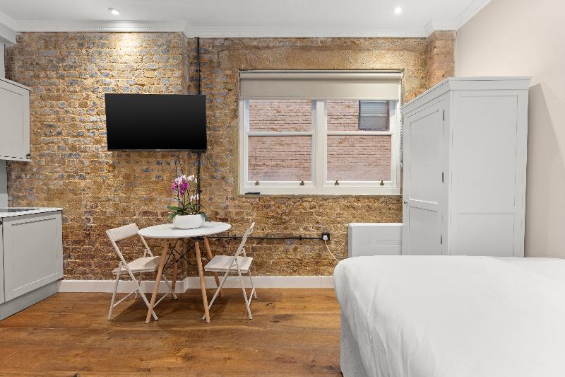 Grove Heights Shoreditch image