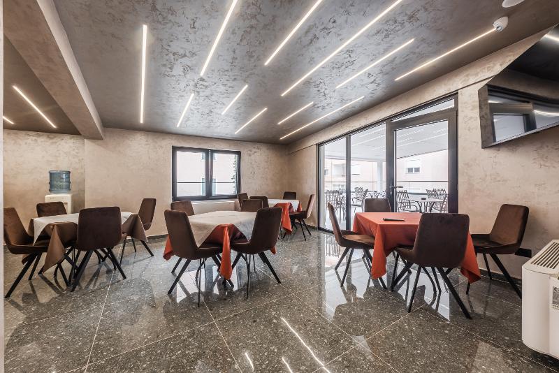 Relax Inn Hotel Durres image