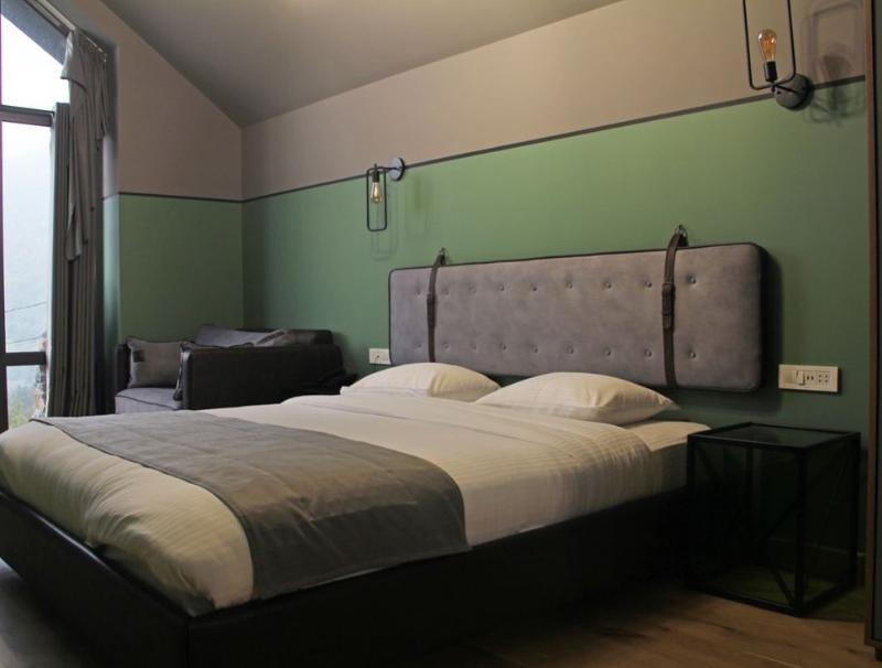 Hover Hotel image