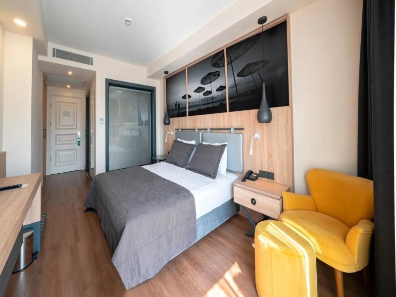 Maia Beach Hotel image