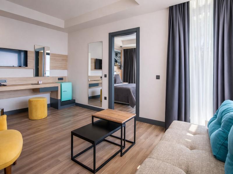 Maia Beach Hotel image