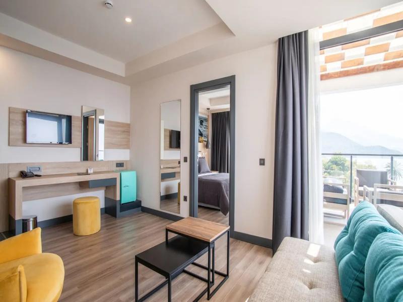 Maia Beach Hotel image