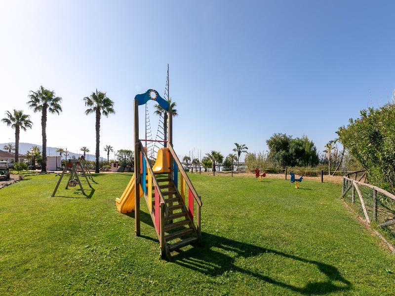 Phi Hotel Sighientu image
