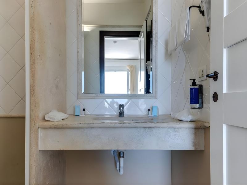 Phi Hotel Sighientu image