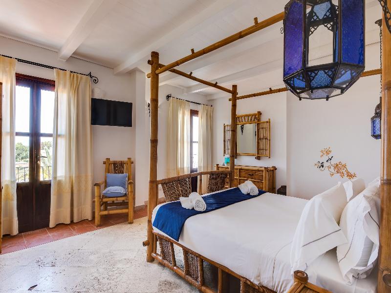Phi Hotel Sighientu image