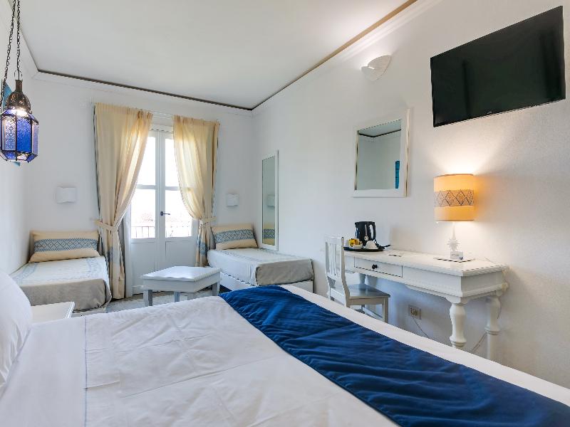 Phi Hotel Sighientu image