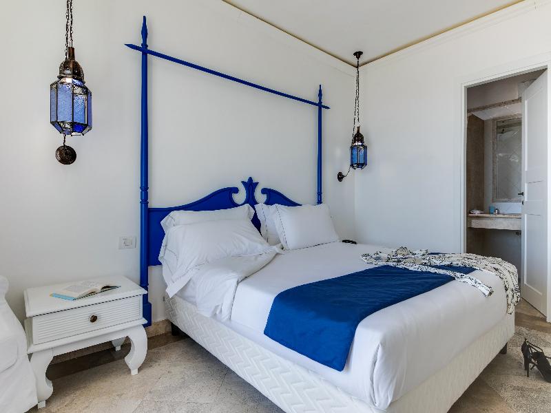 Phi Hotel Sighientu image