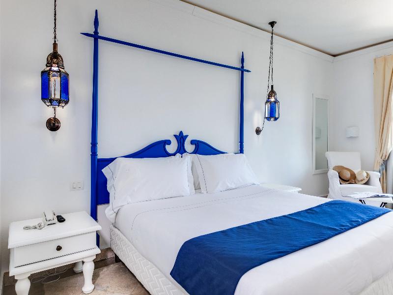 Phi Hotel Sighientu image