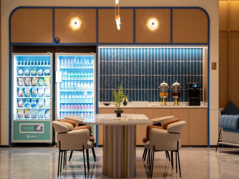 Holiday Inn Express Luoyang Nanchang Road by IHG image