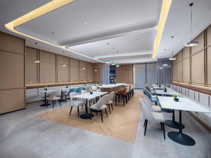 Holiday Inn Express Luoyang Nanchang Road by IHG image