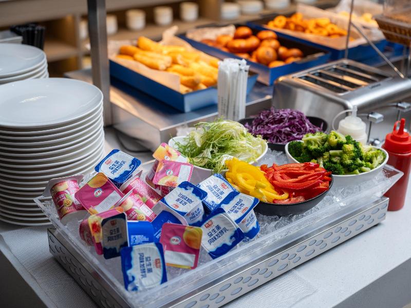 Holiday Inn Express Luoyang Nanchang Road by IHG image
