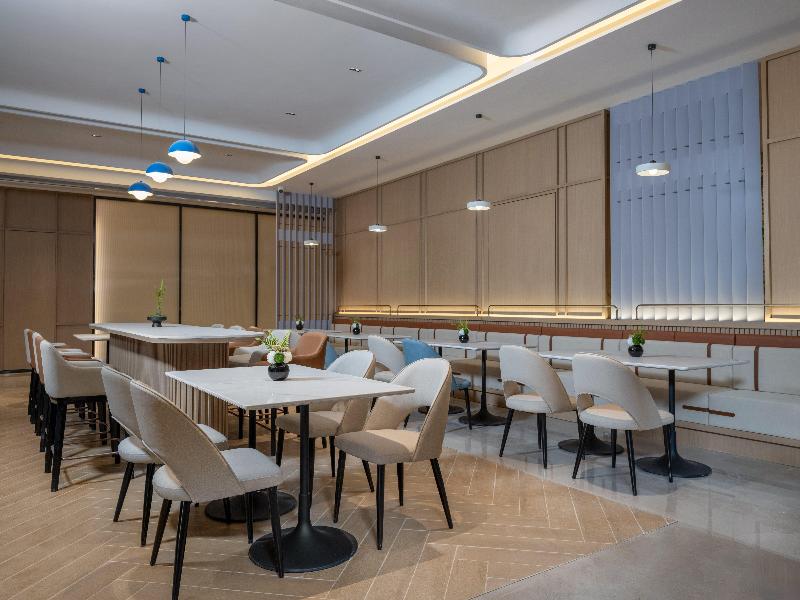 Holiday Inn Express Luoyang Nanchang Road by IHG image