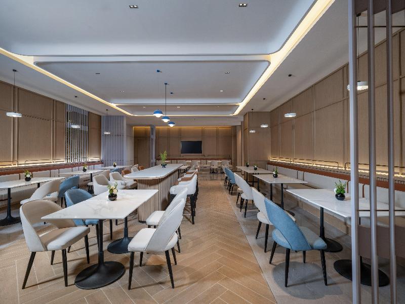 Holiday Inn Express Luoyang Nanchang Road by IHG image