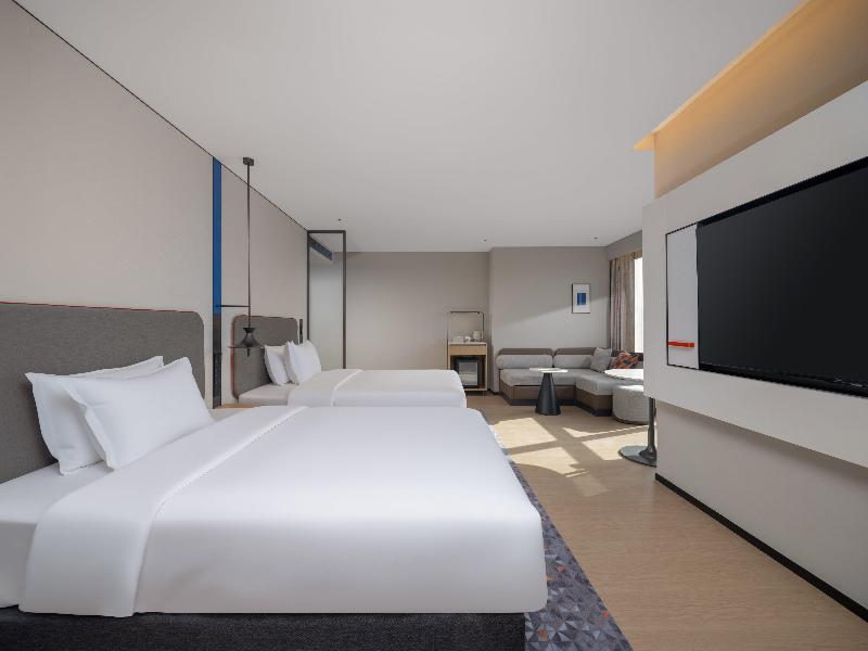 Holiday Inn Express Luoyang Nanchang Road by IHG image